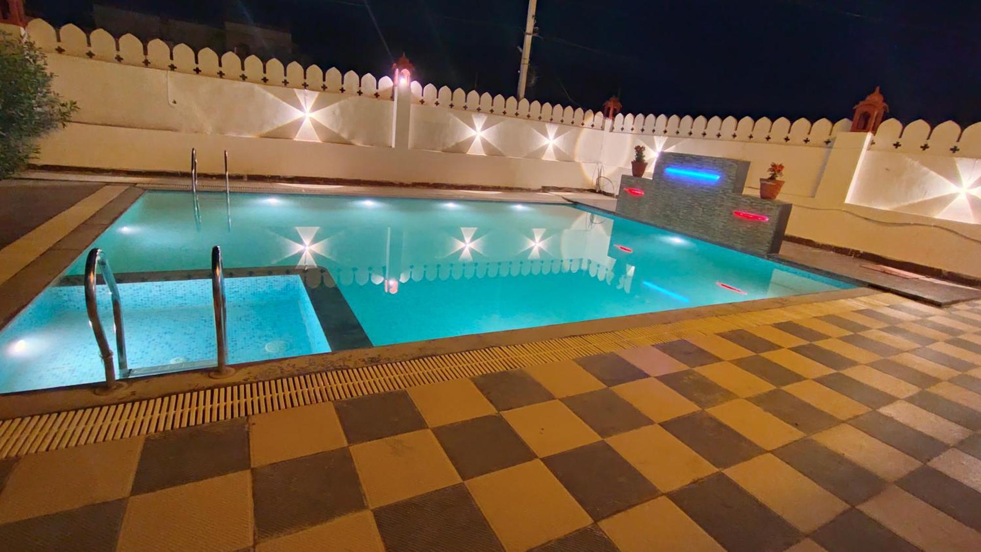Hotel Grand Vijay Pushkar Eksteriør billede