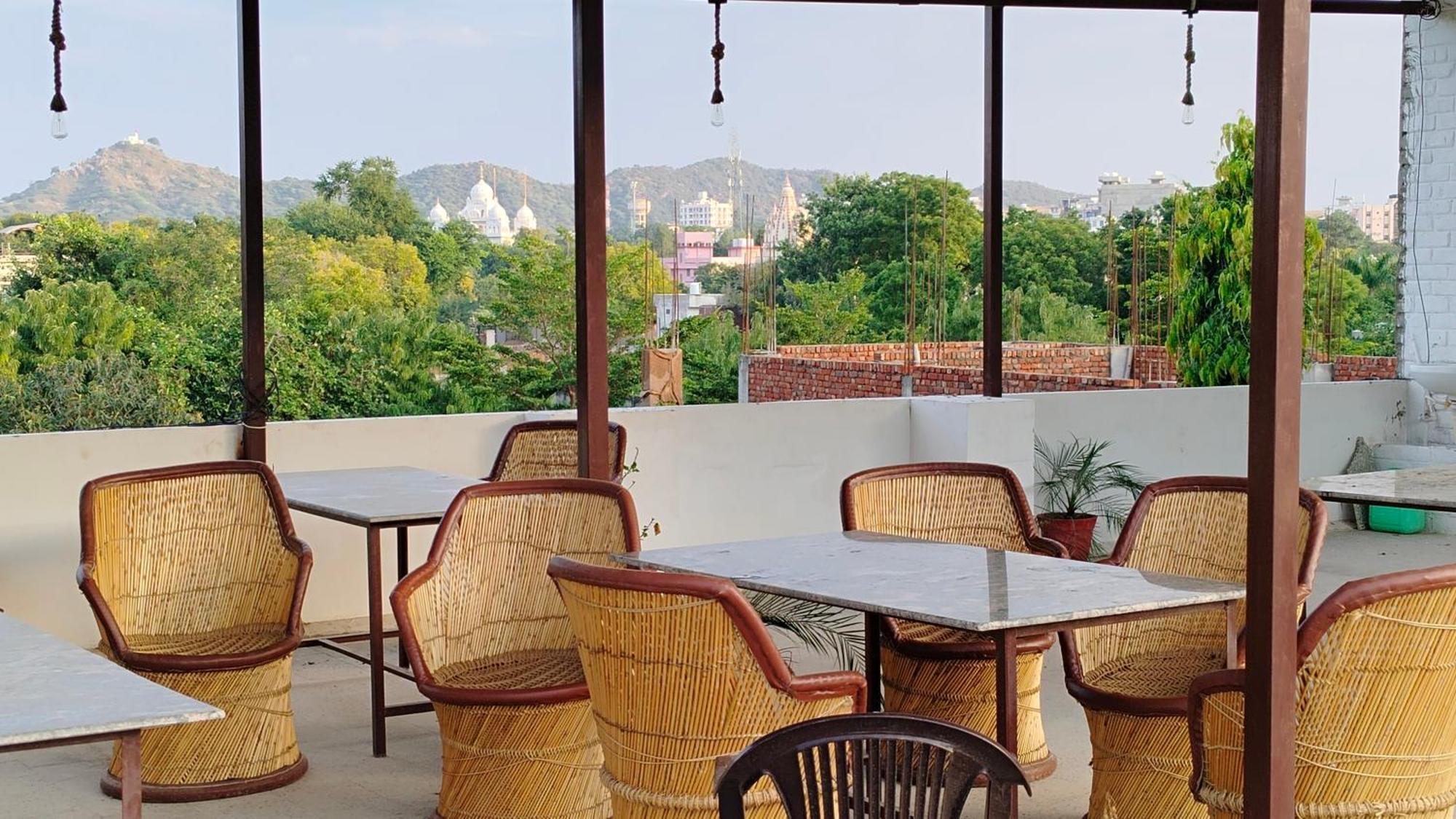 Hotel Grand Vijay Pushkar Eksteriør billede