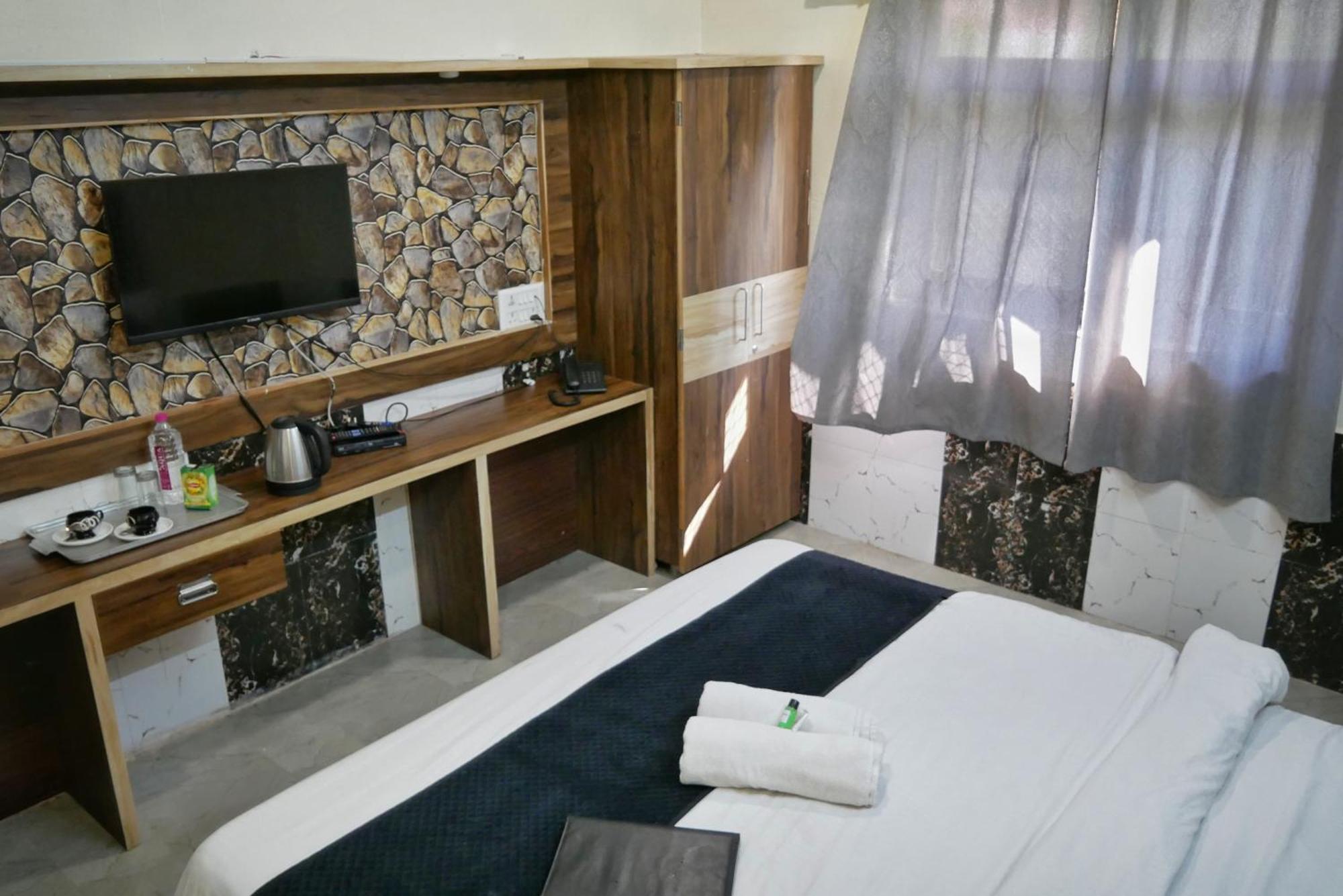 Hotel Grand Vijay Pushkar Eksteriør billede
