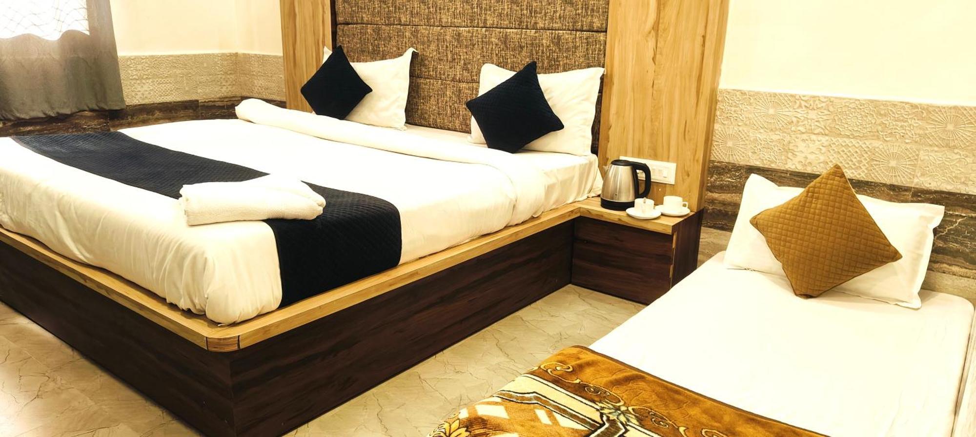 Hotel Grand Vijay Pushkar Eksteriør billede